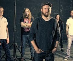 IN FLAMES: celý nový album online